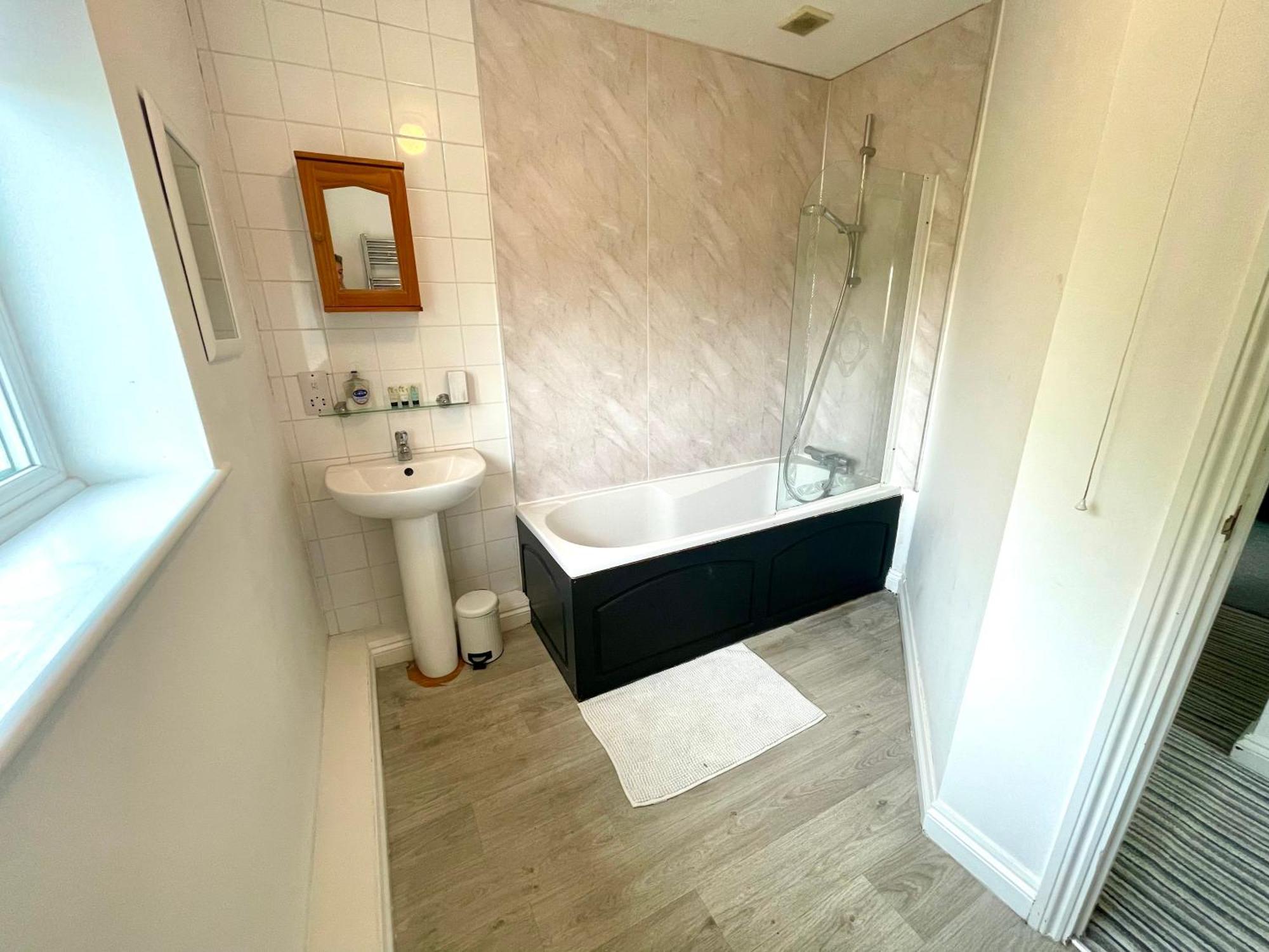 Large 5 Bed Detached House Near Stansted Airport With Parking For 2 Vehicles! Stansted Stays Stansted Mountfitchet Exterior photo